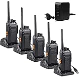 Walkie talkie profesionales con cargador con 5 USB puertos; El cargador tiene 5 puertos que le permiten cargar 5 dispositivos simultáneamente; Esto puede ayudarte a ahorrar tiempo y espacio