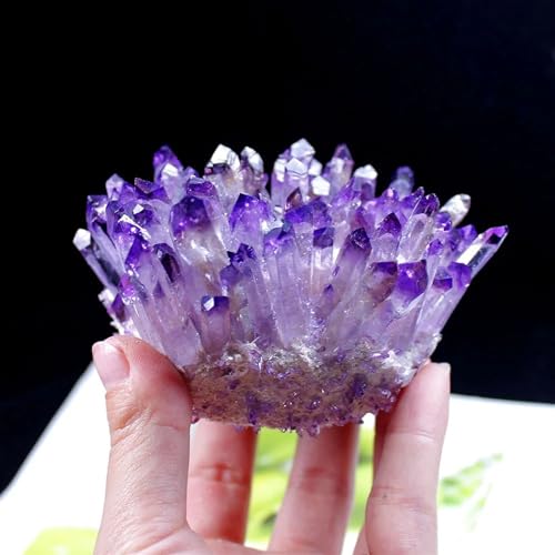 Quartz fantôme vert en cluster de cristaux violets pour décoration haut de gamme