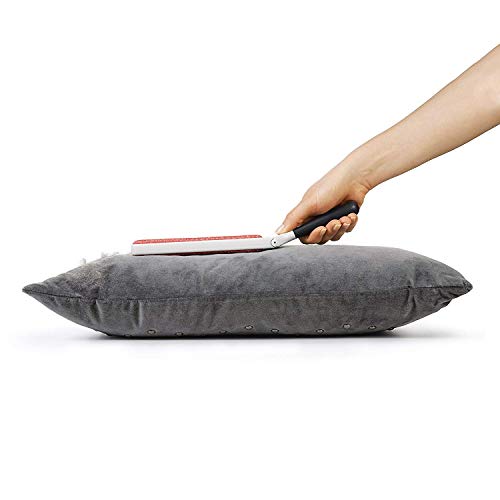 OXO Good Grips FurLifter Selbstreinigende Flusenbürste/Möbelbürste