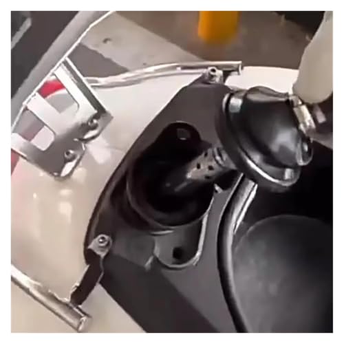 Embudo de combustible Vespa GTS 250 que evita derrames en el depósito 6