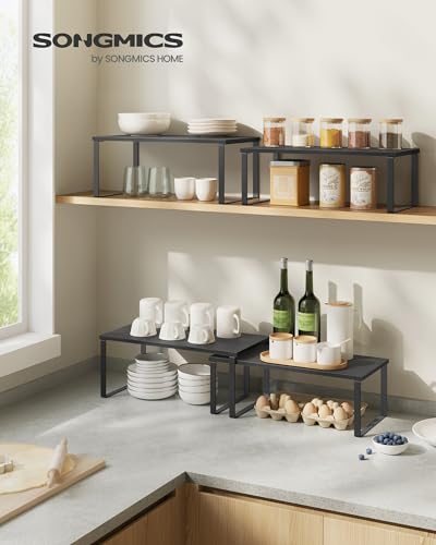 SONGMICS Scaffale Portaspezie, Set di 2 Organizzatori da Cucina Espandibili, Scaffale da Cucina Impilabile, Metallo e Legno Ingegnerizzato, Nero Inchiostro e Nero Ebano KCS025B01 - Immagine 2