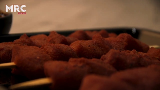 MRC Garlic Butter Glaze 2.5kg – Professional Garlic & Butter Steak Seasoning for Meat, Poultry, Seafood – Rich & Indulgent Bulk Marinade – Free from MSG, Preservatives & Additives – Made in Manchester