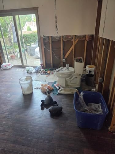 『A month after historic Milwaukee-area floods, here’s how some residents are rebuilding』のカバーアート