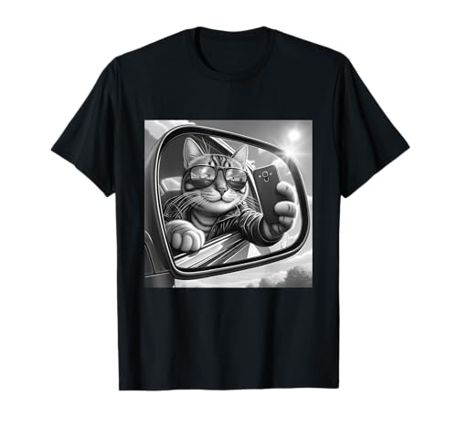 Cat with Sunglasses Taking a Car Mirror Selfie Cat Selfie Camiseta