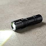 IMPERMEABLE ✓ La linterna LED ofrece un grado de protección IP67, resistente a immersión temporal en agua hasta 1 m de profundidad y totalmente estanca al polvo.