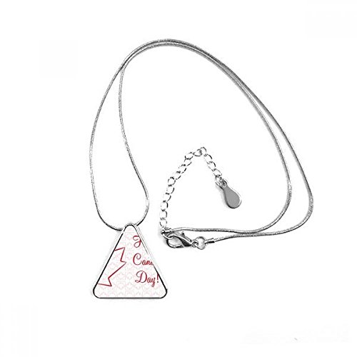 Collier feuille d'érable et pendentif triangle pour sublimer votre tenue de la fête du Canada
