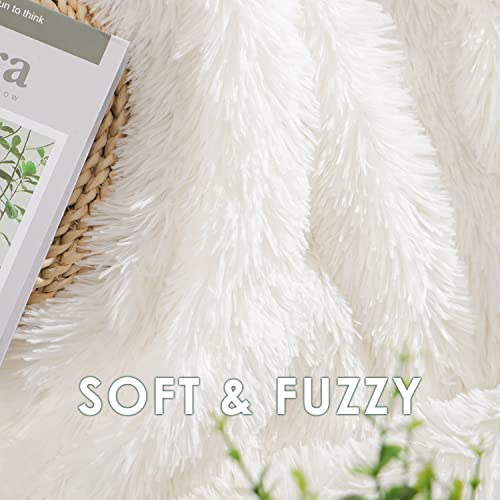 EMME Faux Fur Blanket, Super Soft, Thick and Elegant, Fluffy Microfiber Fleece Blanket, Warm Cozy Reversible Throw, White, 130 x 150 cm - Image 3