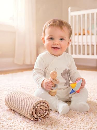 Image of 6 Pcs Clothing Gift Set with Box, 100% Cotton Soft & Breathable 6-Piece Layette Set with Bodysuit, Romper, Bib, Cap, Mittens & Swaddle, 0-12 Months, All-Season Wear