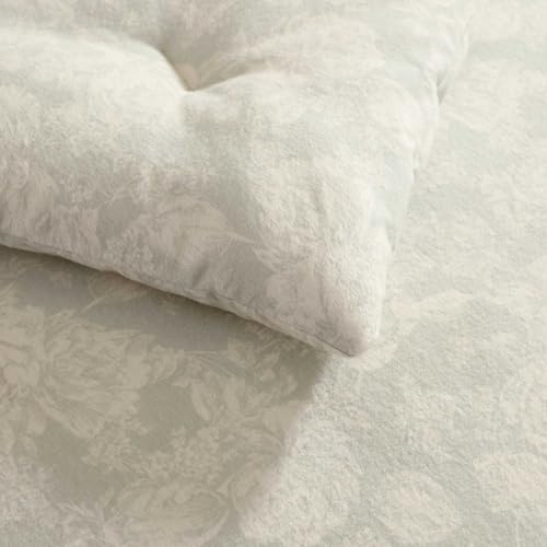 Amazon.com: Laura Ashley