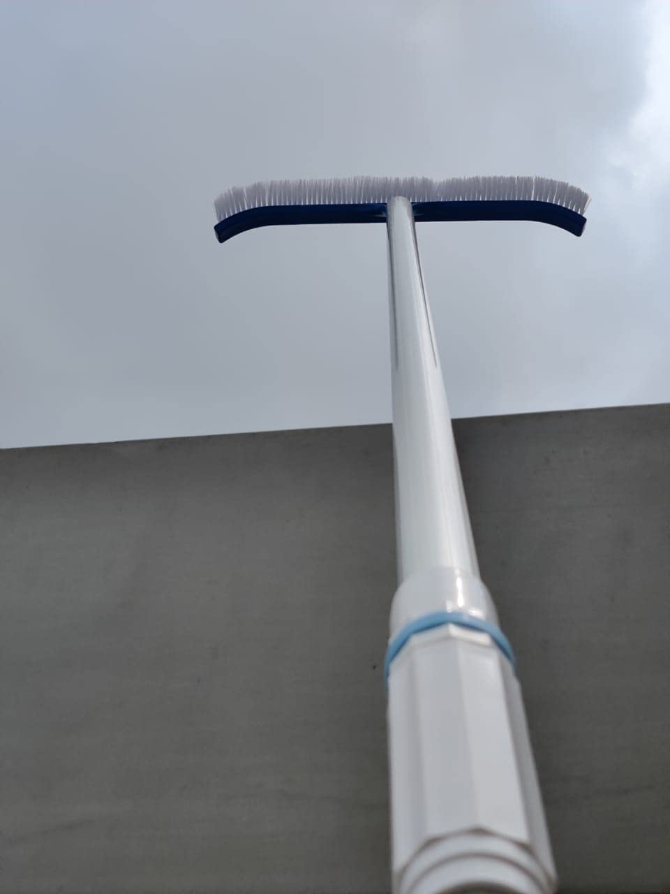 Helix Solar Panel/Glass/Window Cleaning Brush with 4.8 Metres Telescopic Pole with 18inch brush for panel cleaning (B0995XJ7HL) Amazon Price History, Amazon Price Tracker