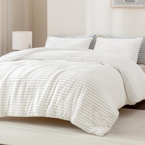 Andency Comforter Full Size Set, White Fluffy Comforter Full Size 3 Pieces, Super Soft Warm Fleece Faux Fur Bedding Set, Luxury Fuzzy Heavy Bed Set for Winter by Andency - Used condition - CA$47.51