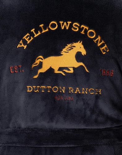 Albornoz con capucha azul con diseño de Dutton Ranch de Yellowstone 5