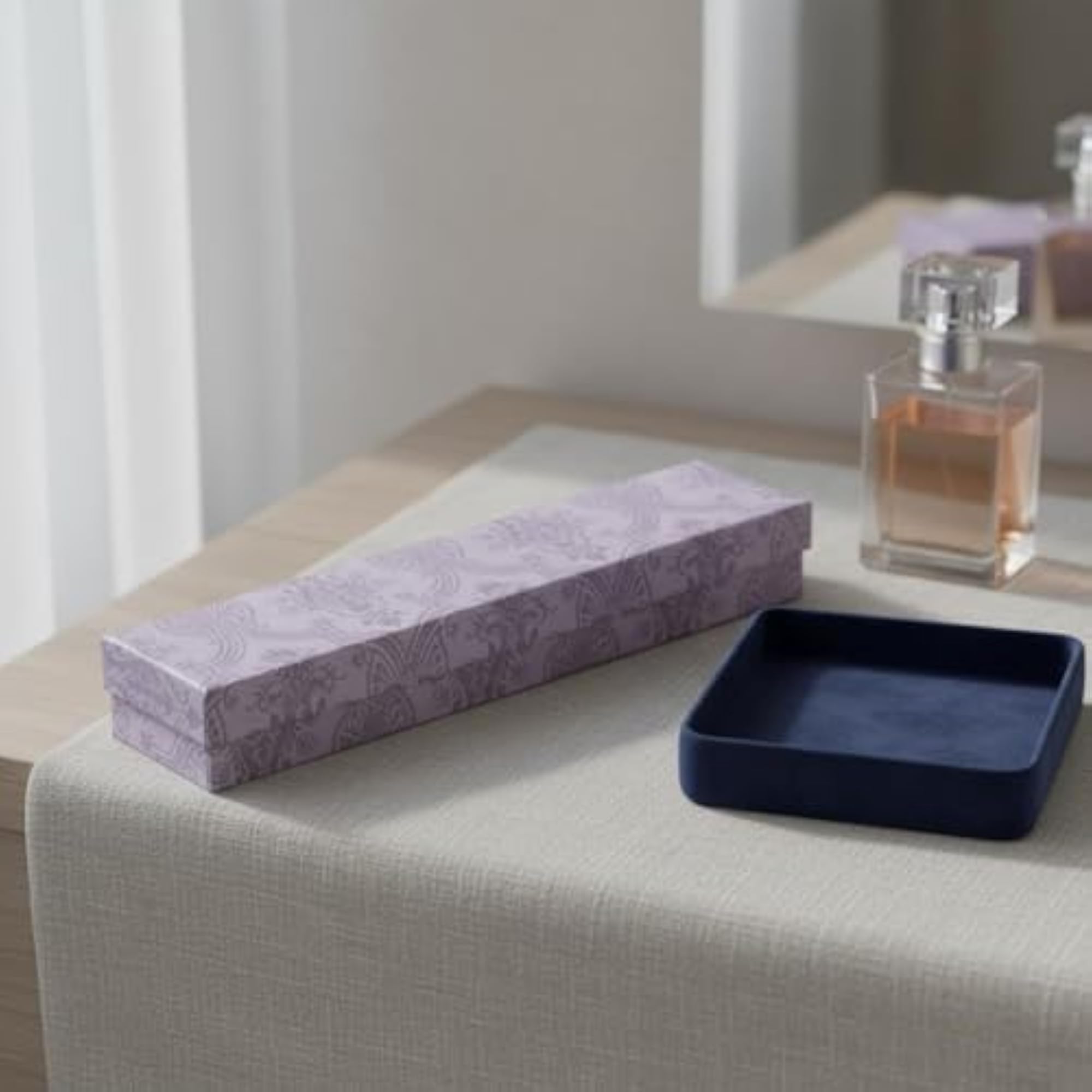 Lift-Removable Lid Lavender Jewelry Box, Gift Box