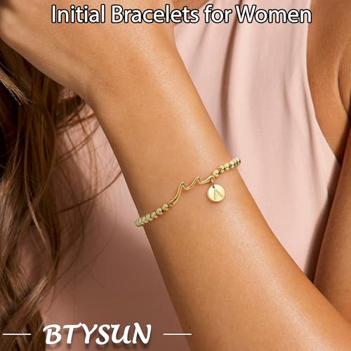 Gold Beaded Bracelets for Women, Initial Bracelets for Women Christmas Gifts for Her Stocking Stuffers for Teens Teen Girl Gifts Trendy Stuff Adjustable Non Tarnish Gold Bracelet with Letter Charm A-Z Birthday Christmas Jewelry for Mom Daughter Grandma Friend