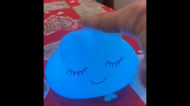 XIAOXIA Lampada LED per Bambini con Luce Notturna per Bambini, Luce Dimmerabile con Telecomando a 7 Colori, Luci per Bambini in Silicone con Controllo Tattile, Lampada Ricaricabile USB per Neonati,A