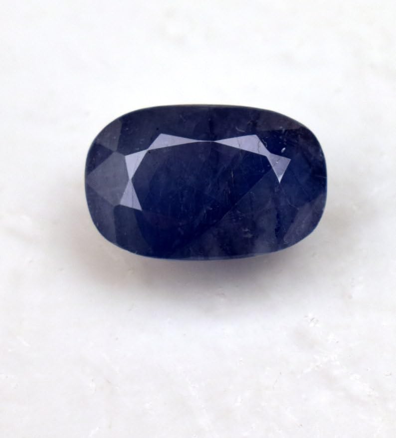 Saphir bleu de Ceylan naturel en forme coussin pour créer une bague d'exception