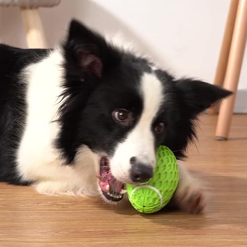AUSCAT Hundespielzeug Ball Quietschend, 14cm Hundeball für Mittlere & Große Hunde, Quietschspielzeug Football-Form aus Naturkautschuk, Grün Rugby