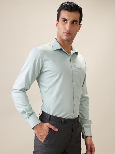 Image of Park Avenue Men Slim Fit Solid Pattern Cotton Polyester Blend Semi Cutaway Collar Full Sleeve Casual Shirt