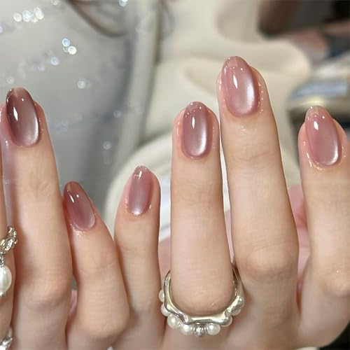 【Effetto duraturo】Il materiale ABS offre un'eccellente stabilità e un'elevata resistenza agli urti ed è resistente alla scheggiatura o alla rottura. Le unghie finte adesive Cat Eye sono sufficientemente resistenti per tutti i tipi di unghie. Le unghie finte corte mantengono il suo aspetto per 1-2 settimane e offrono una manicure sicura e confortevole.