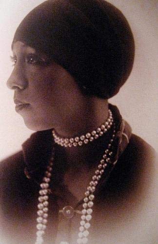 Rebellious Daughters of History