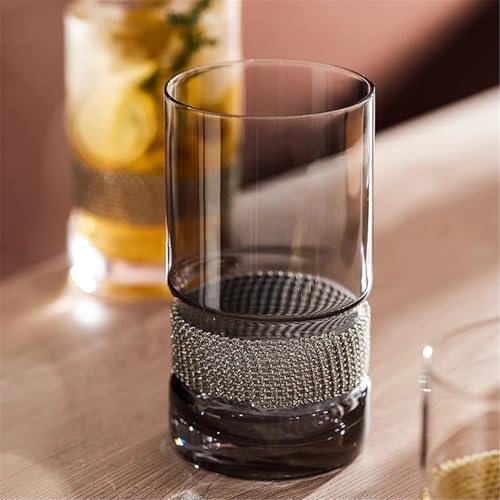 Vasos de agua para cenas sofisticadas y sobremesas con whisky 8