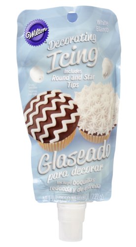 Wilton Icing Pouch with Tips, 8-Ounce, White