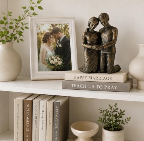 Estatua de pareja rezando en resina 6.25 pulg miniatura 4