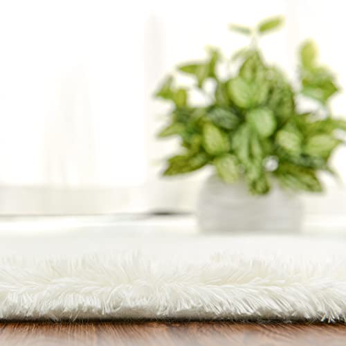 Softlife Fluffy Rugs For Bedroom, Shag Cute Area Rug For Girls/Boys And Kids Baby Room Home Decor, 2.6 X 5.3 Feet Oval Indoor Carpet For Nursery Dorm Living Room, Creamy #TOP7