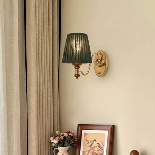 Lámpara de pared con pantalla de tela plisada y aplique de madera vintage 4