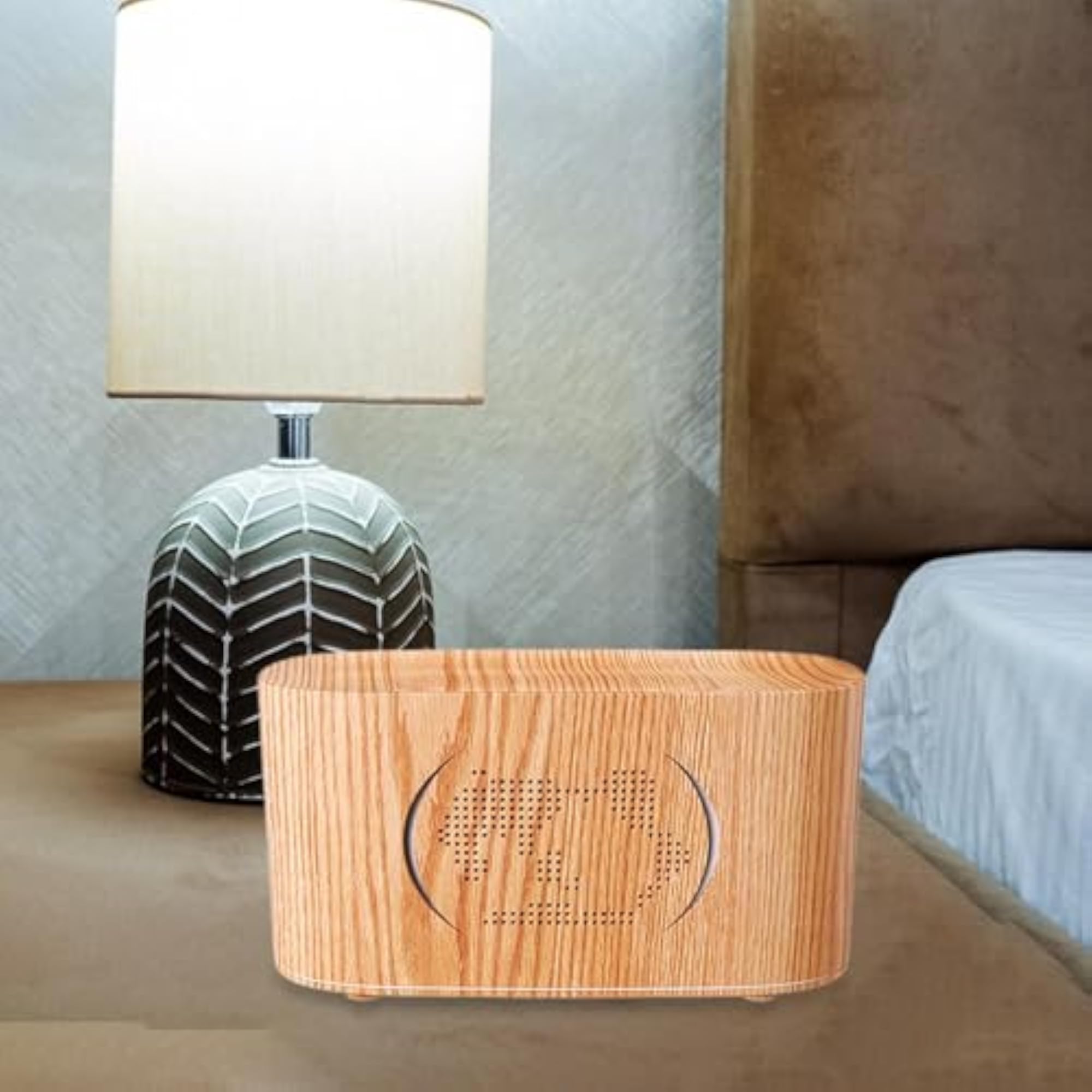Noiseless Essential Oil Diffuser with Simulated Flame, Wood