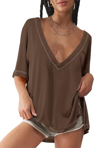 T-shirt surdimensionné femme à fente latérale offrant une coupe ample et fluide