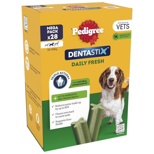 PEDIGREE DENTASTIX Fresh - Dental Dog Chews - Medium Dogs 10-25kg - 4 x 28 Sticks - Megapack of Dog Dental Sticks
