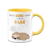 Tassenbrennerei Faultier Tasse mit Spruch Habe Heute Keine Verbindung zu Meinem E-LAN - Kaffeetasse lustig - Geschenk Kollegin - Spülmaschinenfest (Gelb)