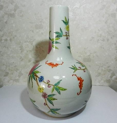 中国粉彩九桃図天球瓶（裏印「乾隆年製」） Amazon.co.jp: 中国粉彩九桃図天球瓶（裏印乾隆年製） : ホーム＆キッチン