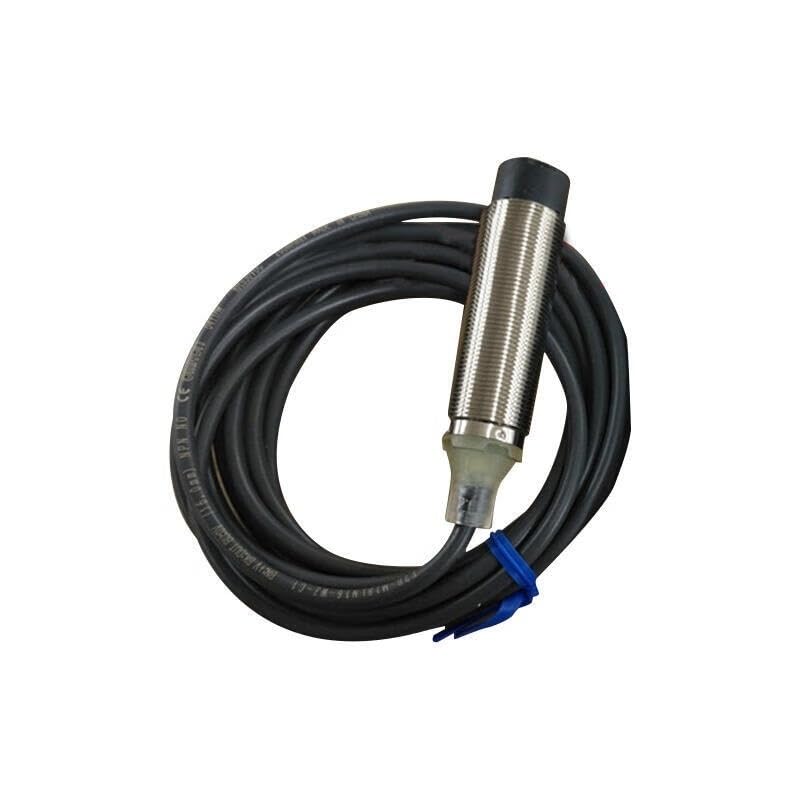 Capteur de proximité avec détection longue distance 10mm et câble 2m E2B-M18LN10