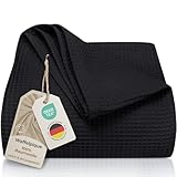 LAYNENBURG Premium Tagesdecke 150 x 200 cm - Waffelpique 100prozent Baumwolle - leichte Sommerdecke Waffeloptik - Baumwolldecke als Bett-Überwurf, Sofa-Überwurf, Couch-Überwurf - Sofa-Decke (schwarz)