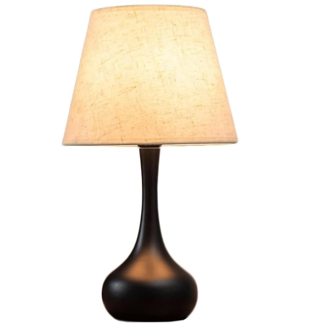 What Size Lamp for Bedside Table: Perfect Dimensions for Cozy Lighting