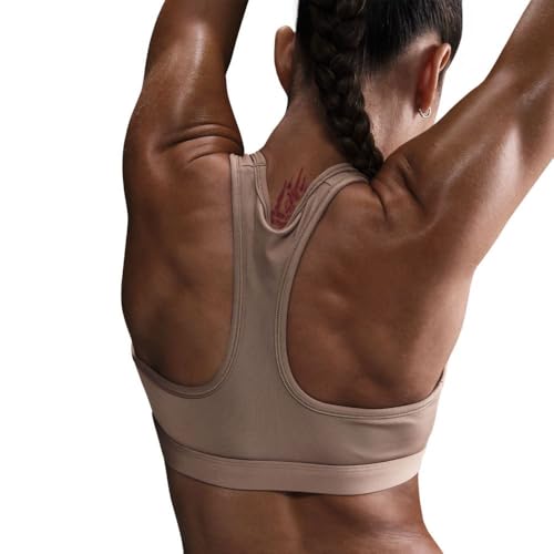 Nike Women's Swoosh Medium Support Bra4