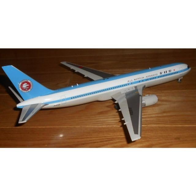 JCWings 1/200 ANA B767-300 モヒカン塗装 JA602A JCWings 1/200 ANA B767-300 モヒカン塗装 JA602A Amazon.co.jp