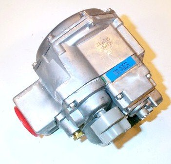 Robertshaw 700-442 24V Combination Gas Valve, 1" x 1"