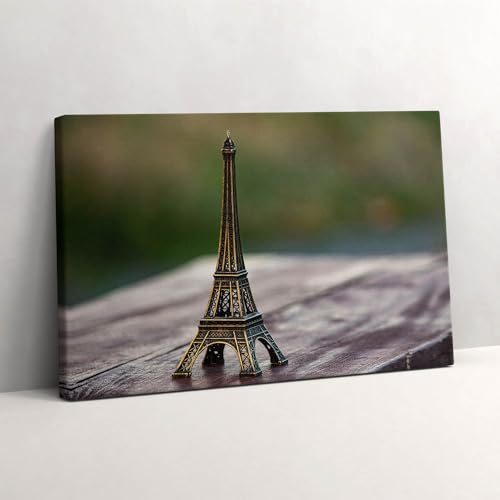 Souvenir de la Tour Eiffel sur toile 30x20cm pour creer un interieur chic et elegant