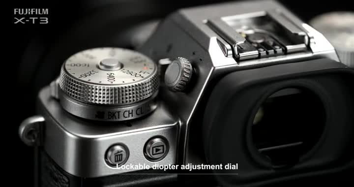 FUJIFILM　xーt３　＋　レンズキット　１８−５５mm f２.８ Fujifilm X-T3 26.1 MP Mirrorless Camera with XF 18-55 mm Lens (APS