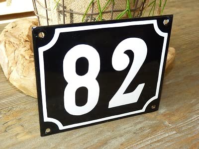 Numéro de maison émail 82 noir pour embellir la façade de votre villa