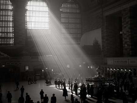 Amazon グランドセントラル駅ニューヨークに輝く太陽光線 アーカイブ紙上のファインアートプリント 小 Cms X 66 Cms アートワーク ポスター オンライン通販