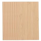 Planche de bois bricolage: un savoir-faire rend la surface des découpes rectangulaires en bambou lisse et sûre à utiliser.