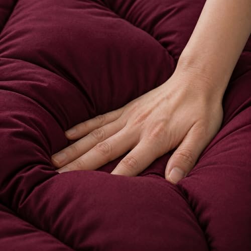 Image of Luxury Hotel Collection Cotton Comforter | All-Season Lightweight Quilt for Hot Sleepers | Plush, Breathable & Box-Stitched (Queen) Burgundy,