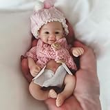 Cura delle bambole: si prega di prendersi cura del bambino in silicone, non tirarlo e di essere delicato quando si fa il bagno o si cambia i vestiti per lei. Durante la pulizia, risciacquare con acqua fredda o acqua inferiore a 38 °C. Per la cura quotidiana, puoi tamponare il talco su tutto il corpo della bambola dopo un bagno o quando diventa appiccicoso per mantenere la pelle asciutta e liscia