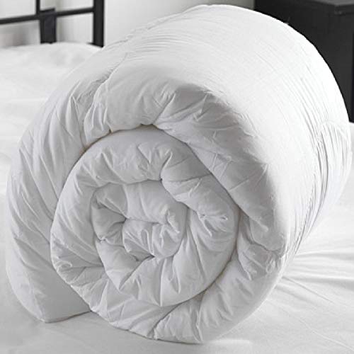 Couette pour lit double 13,5 tog 200 x 200 cm Blanc été automne saison hypoallergénique Housse en polypropylène fabriquée au Royaume-Uni