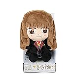 El personaje de Hermione mide 27 centímetros y viene con muchos detalles originales como la ropa o características que se ven en la peli