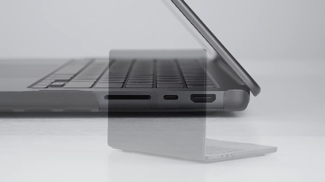 シ*ン様 返品可能 価格交渉可　美品 2025 031111 MacBook マ MacBook 中古 販売】MacBook Pro M2 / 13インチ / 2022 / 16GB